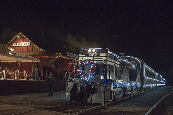 Polar Express Train Rides At Railtown 1897 State Historic - 